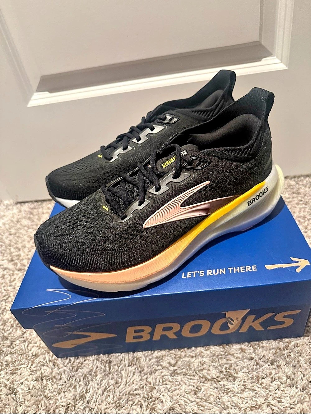 Brooks Glycerin 23 Women's Black & Pink US 9.5
